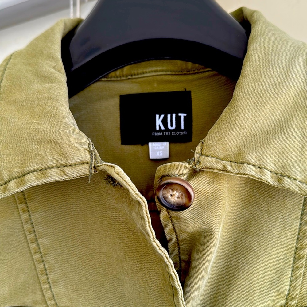 KUT from the Kloth Julia cropped denim jacket